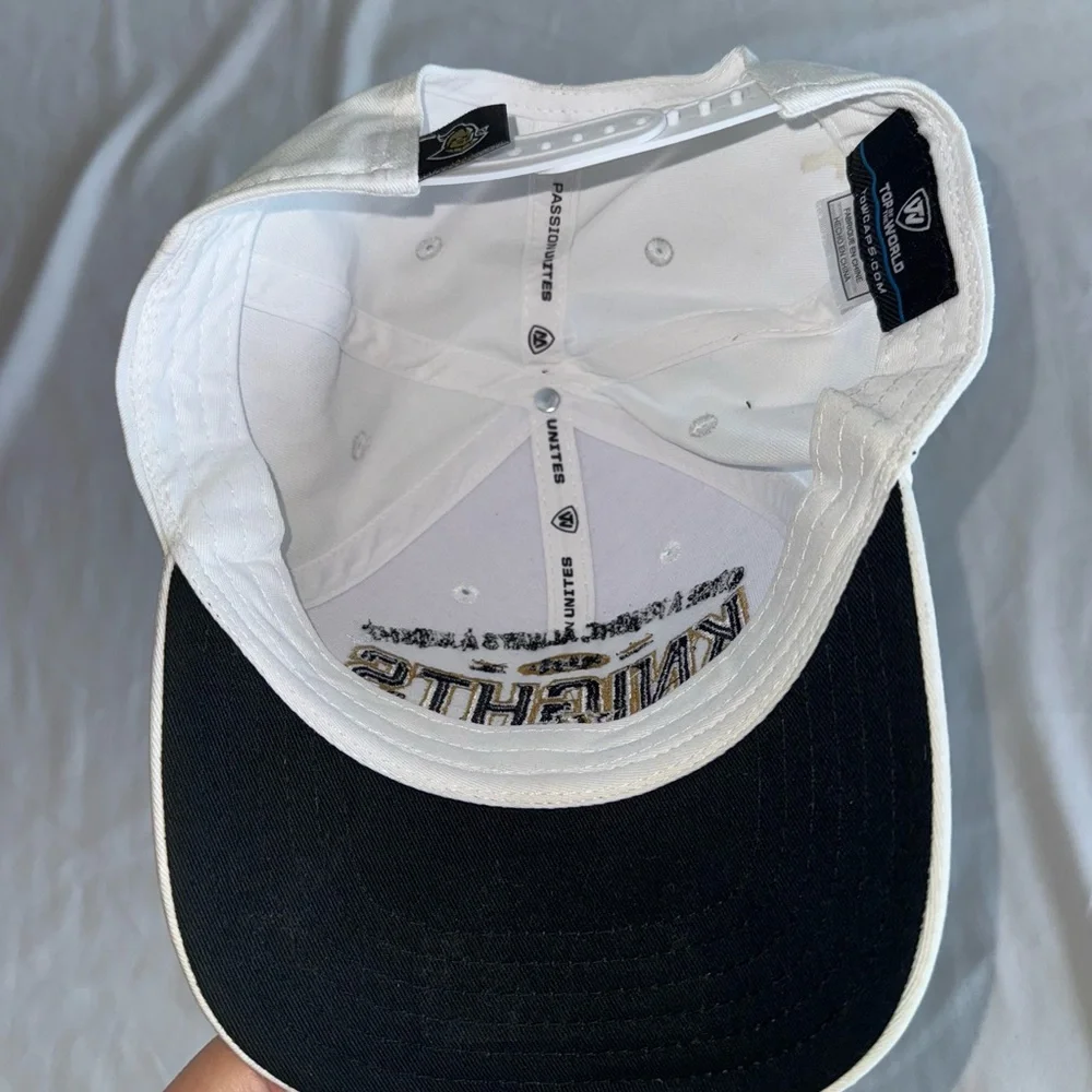 UCF KNIGHTS SNAPBACK HAT BALL CAP UNIVERSITY OF CENTRAL FLORIDA TOP OF THE WORLD